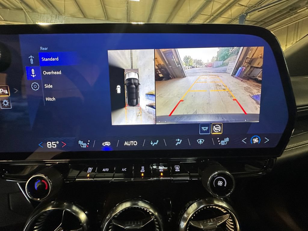 Used 2024 Chevrolet Blazer EV LT AWD/4WD image 18