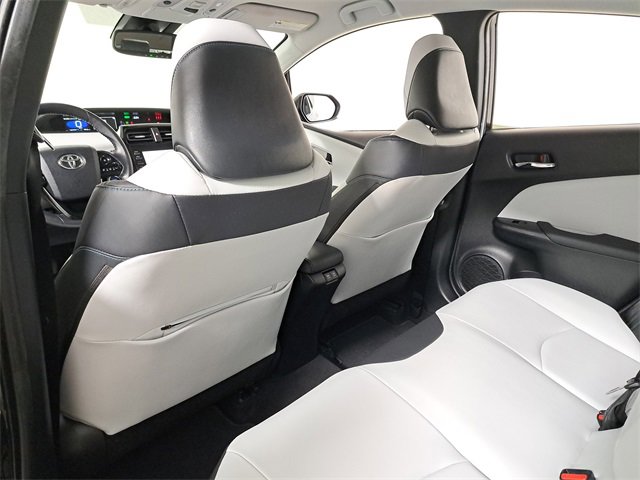 Used 2022 Toyota Prius XLE image 11