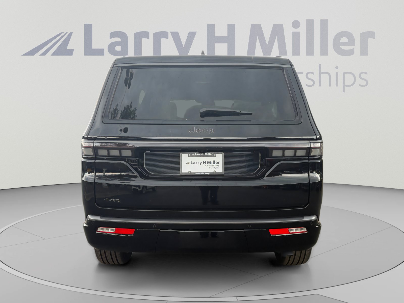 New 2026 Jeep Grand Wagoneer Limited AWD/4WD image 4