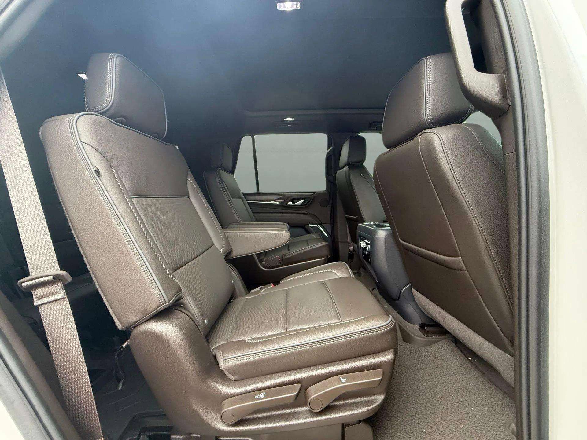 Used 2024 GMC Yukon Denali image 25