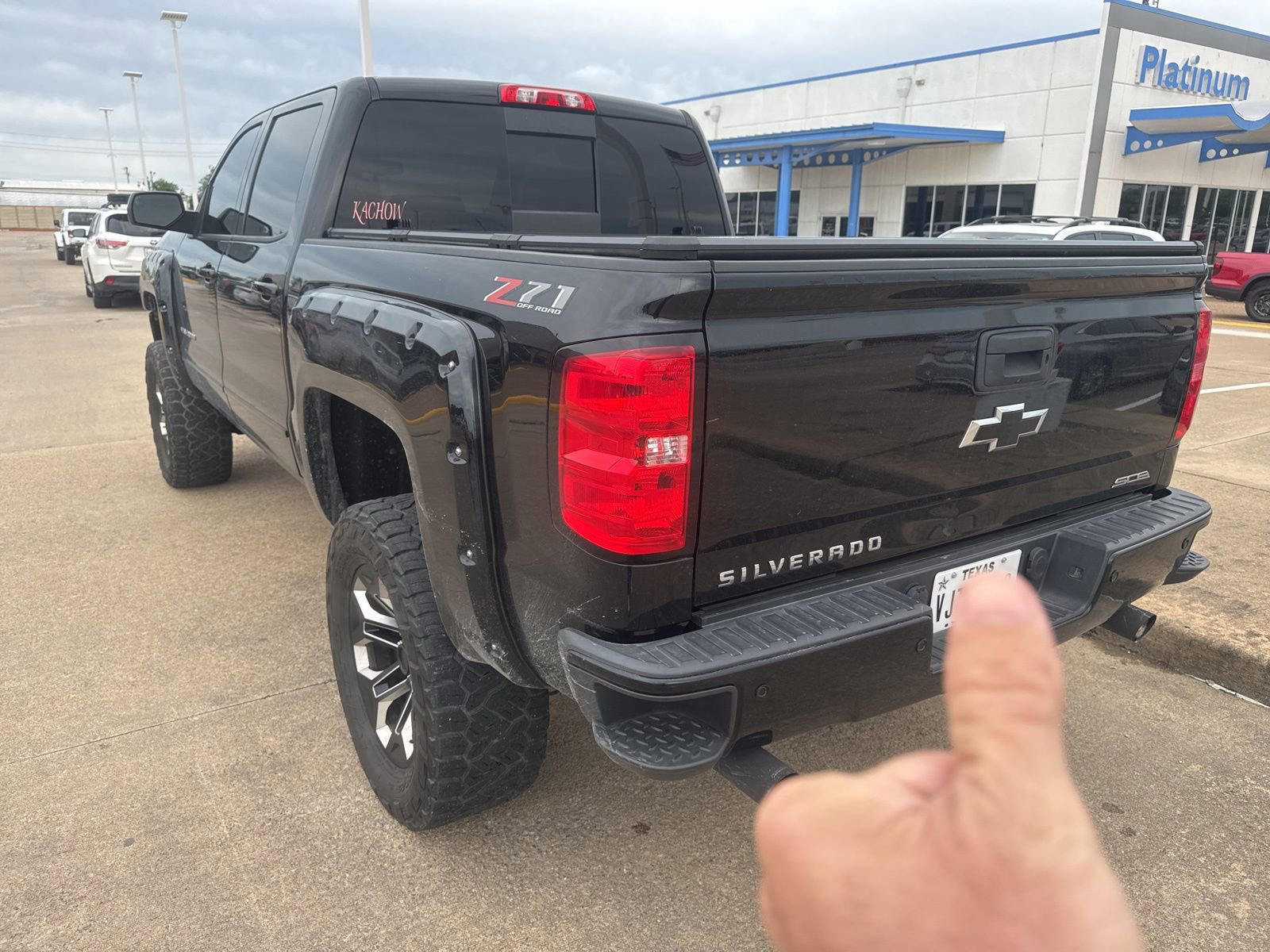 Used 2018 Chevrolet Silverado 1500 LT w/ All Star Edition AWD/4WD image 3