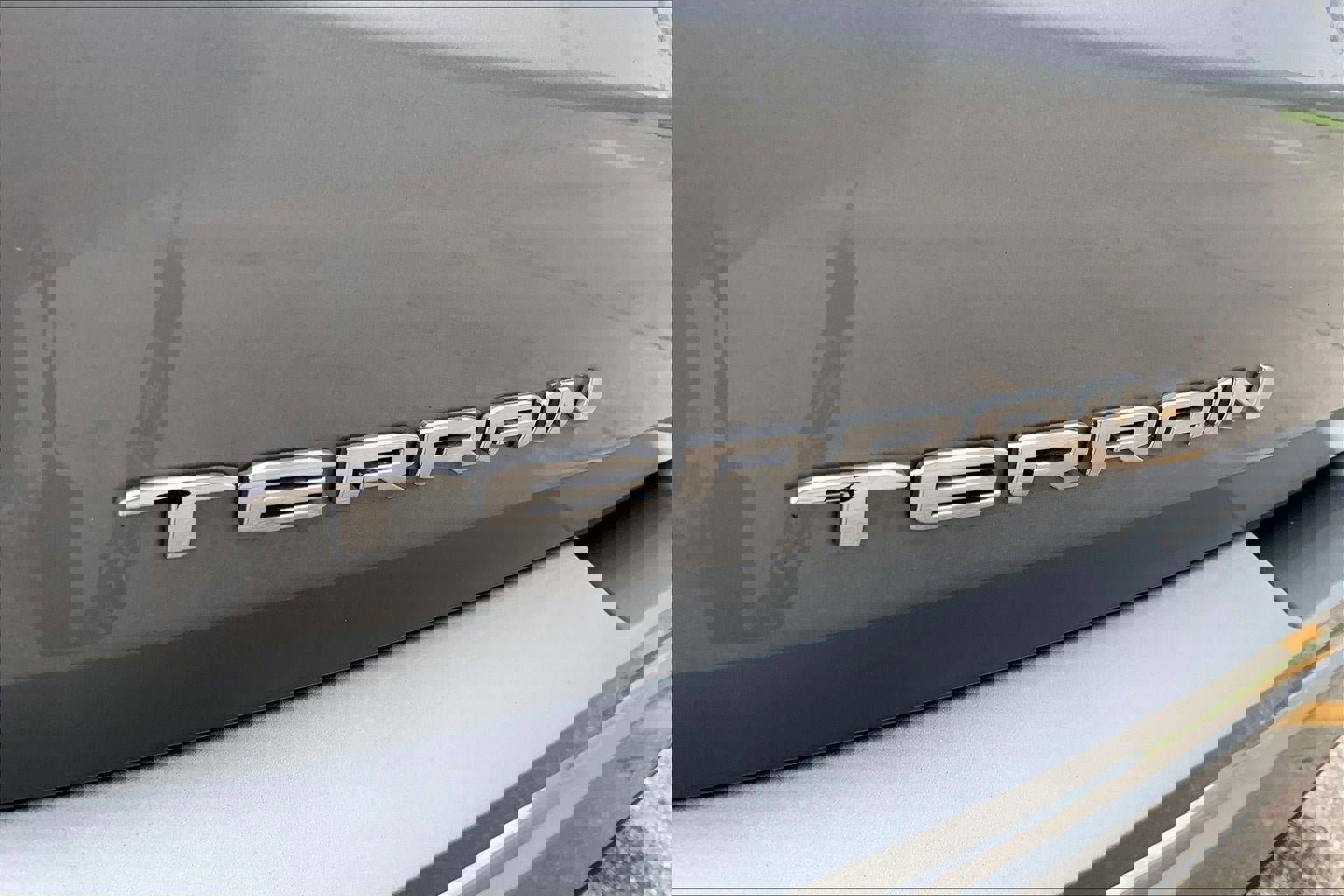 Used 2024 GMC Terrain Denali w/ Denali Premium Package AWD/4WD image 30