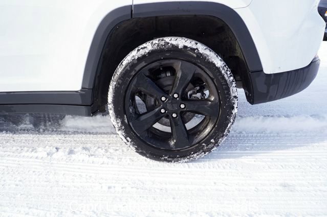 Used 2023 Jeep Grand Cherokee Altitude image 7