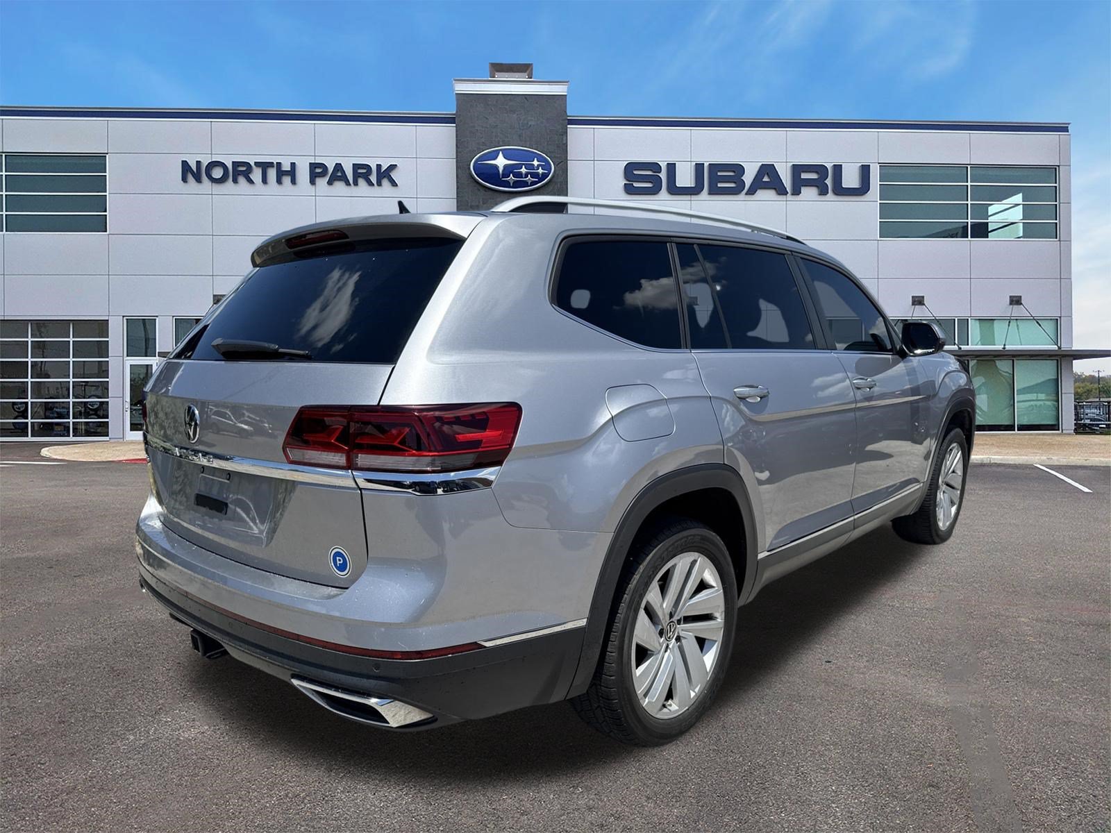 Used 2021 Volkswagen Atlas SEL FWD image 3