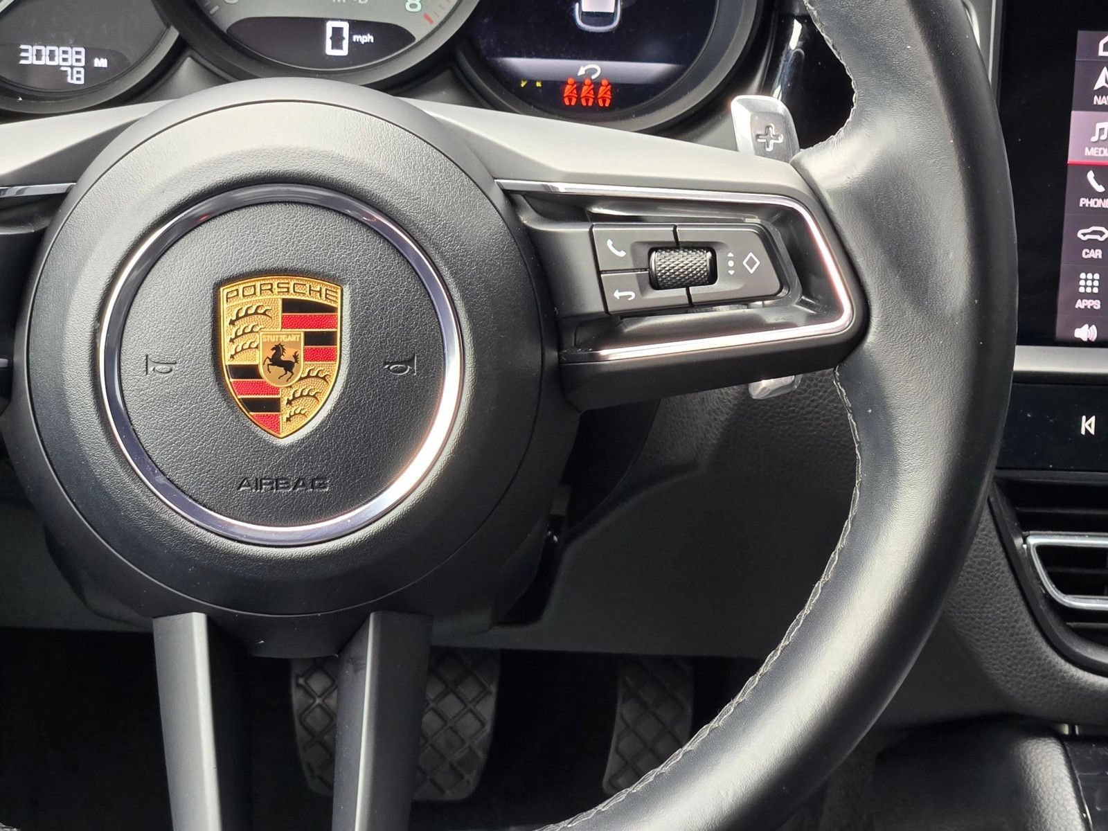 Used 2022 Porsche Macan S w/ Premium Package Plus AWD/4WD image 17