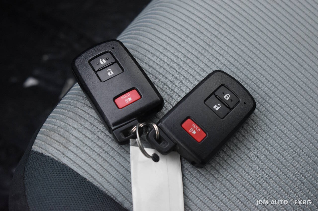 Used 2012 Toyota Prius C Three FWD image 30