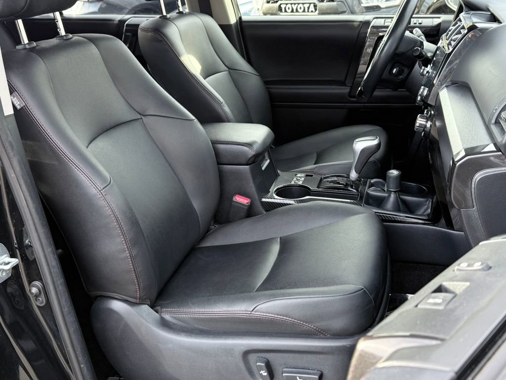 Used 2024 Toyota 4Runner TRD Off-Road Premium image 12