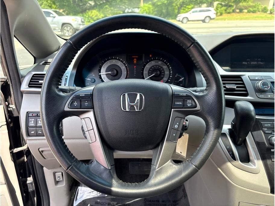 Used 2013 Honda Odyssey Touring image 18