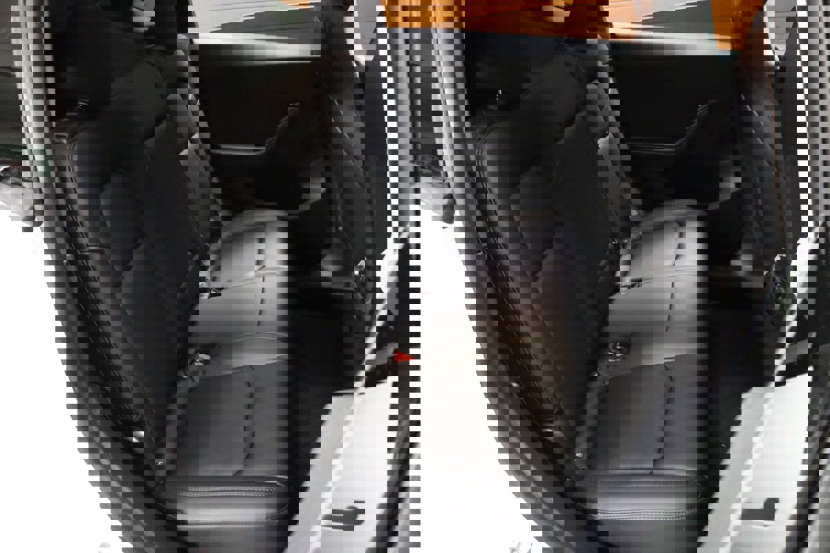 Used 2020 Tesla Model Y Performance image 29