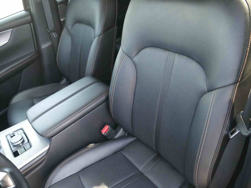 Used 2025 MAZDA CX-70 3.3 Turbo w/ Preferred Package image 29