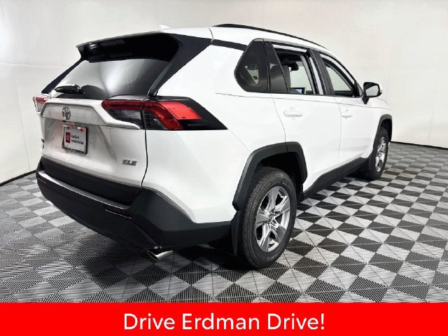 Certified 2025 Toyota RAV4 XLE w/ Convenience Package FWD image 23