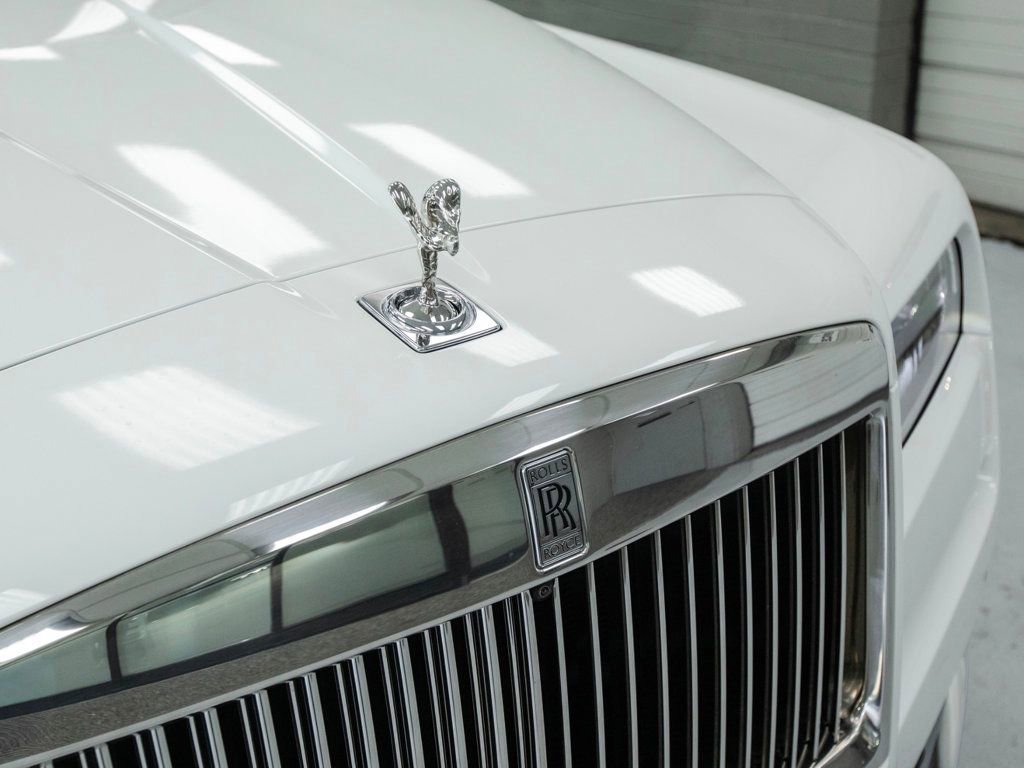 Used 2022 Rolls-Royce Cullinan w/ Cullinan Package image 13