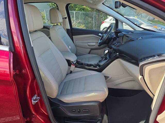 Used 2017 Ford C-MAX Titanium w/ Equipment Group 301A image 11