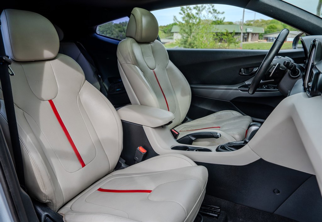Used 2019 Hyundai Veloster Turbo Ultimate image 31