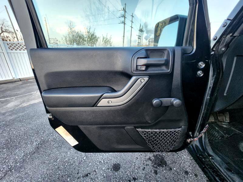 Used 2015 Jeep Wrangler Sport image 35