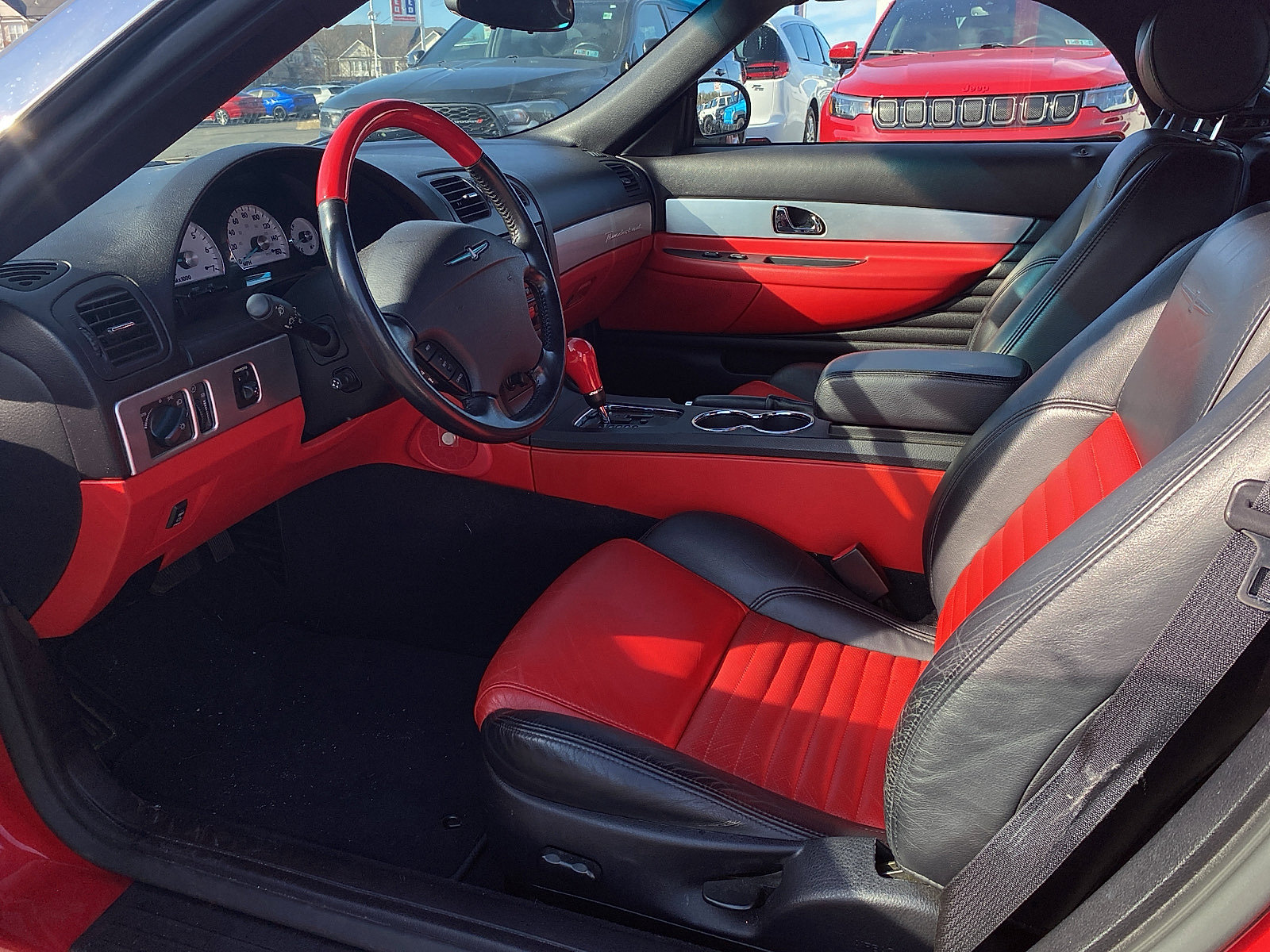 Used 2003 Ford Thunderbird image 12