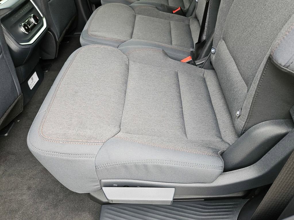 New 2025 Ford Expedition Active image 25