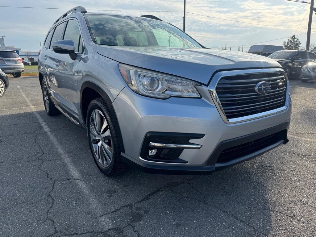 Used 2019 Subaru Ascent Limited w/ Popular Package #3 image 3