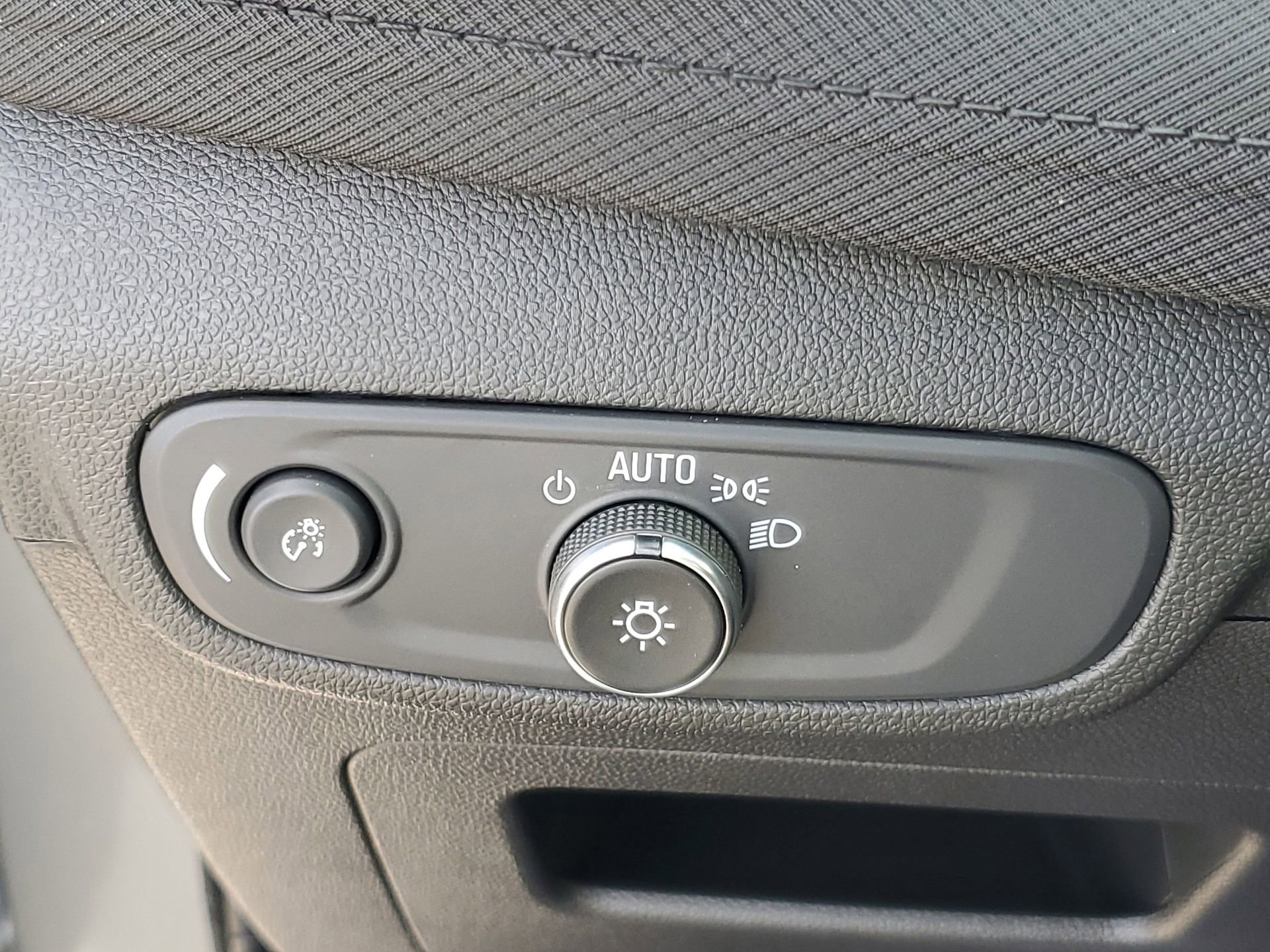 Used 2025 Chevrolet TrailBlazer LT image 19