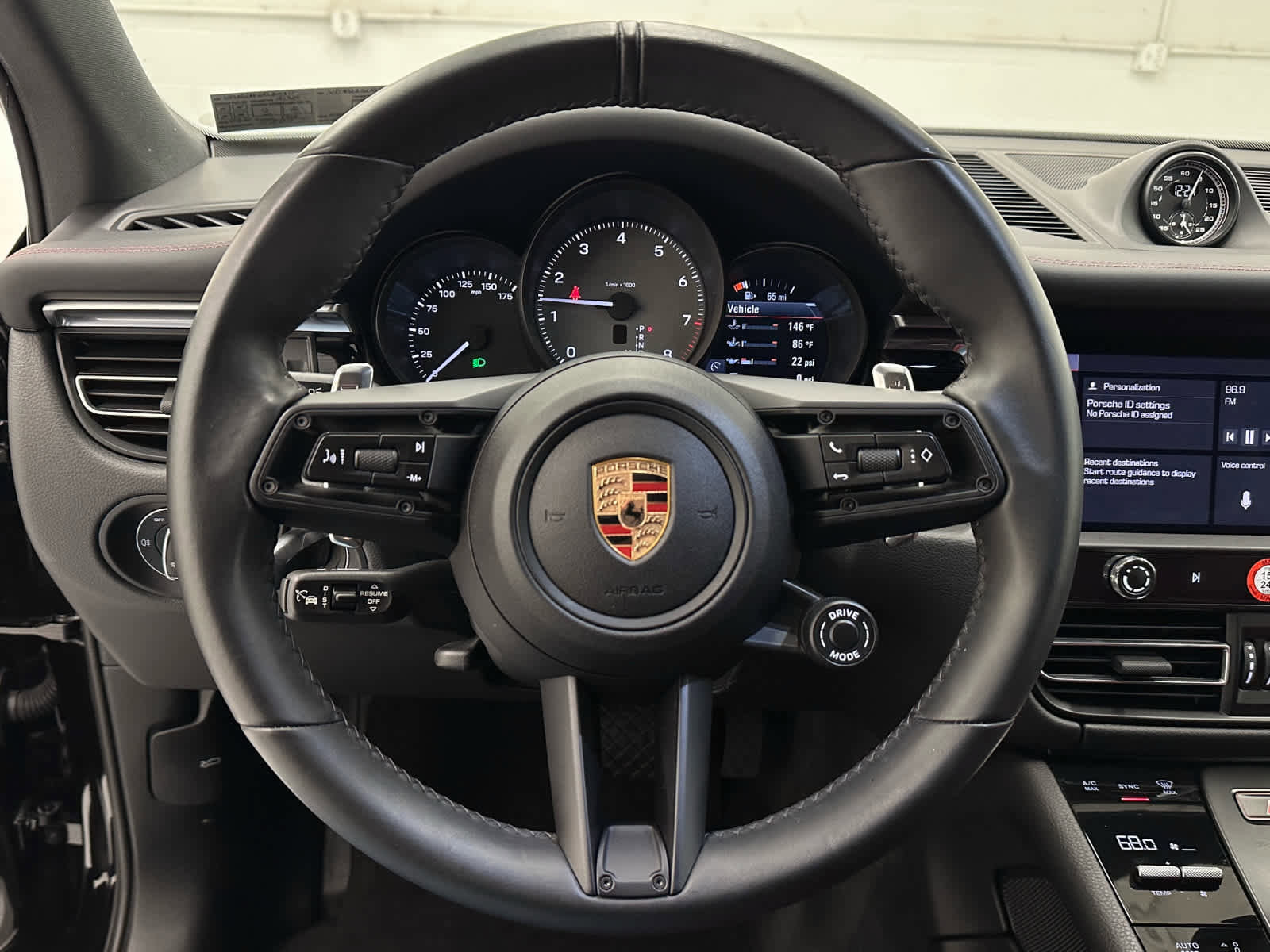 Used 2024 Porsche Macan S image 24