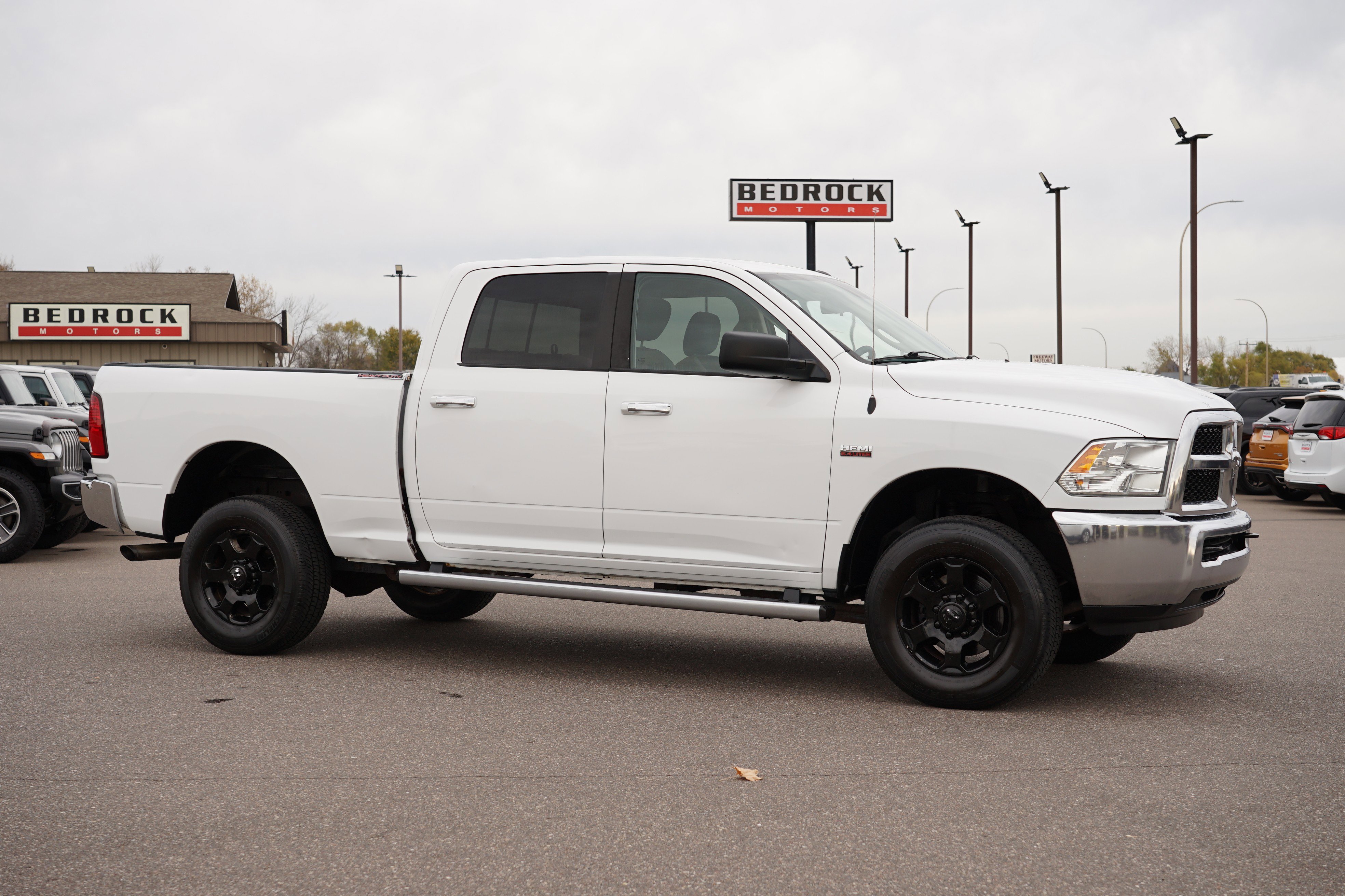 Used 2016 RAM 2500 SLT w/ Protection Group image 2