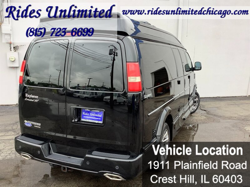 Used 2015 Chevrolet Express 2500 Extended RWD image 8