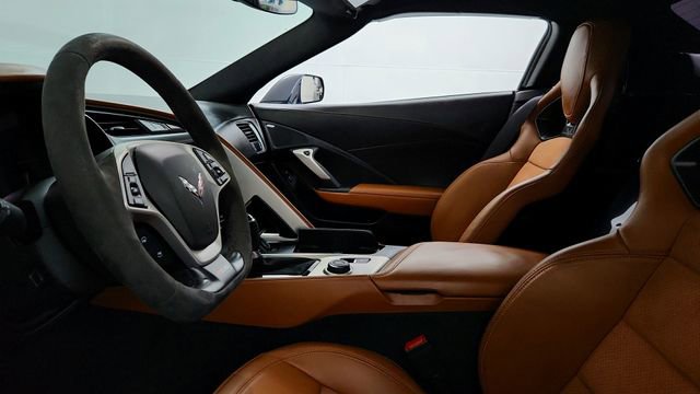 Certified 2015 Chevrolet Corvette Z06 w/ 3LZ Preferred Equipment Group image 12