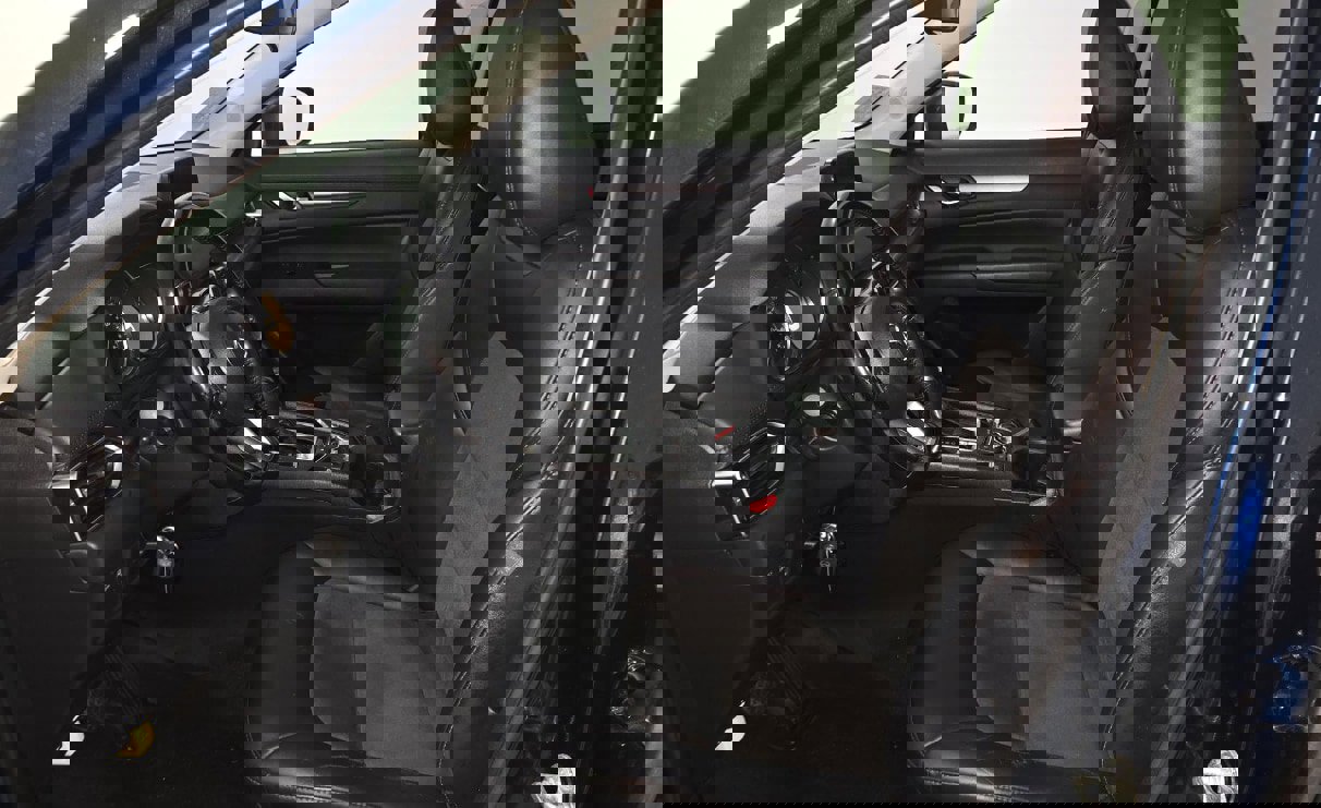 Used 2018 MAZDA CX-5 Touring image 7