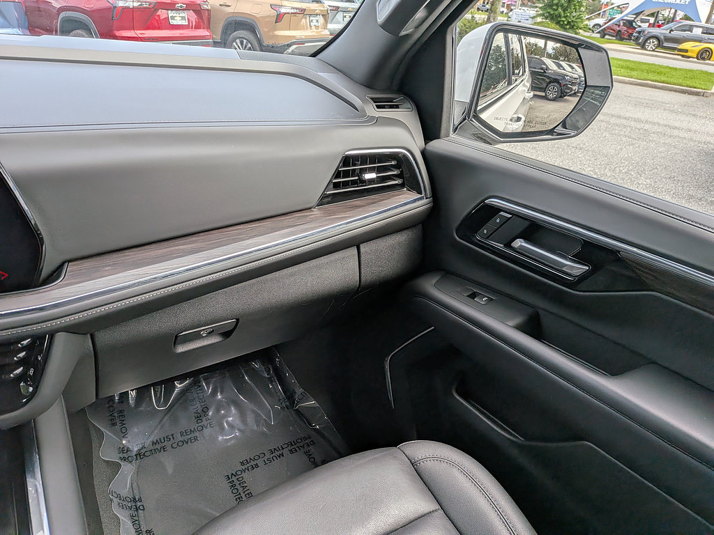 Certified 2025 Chevrolet Tahoe LT RWD image 43