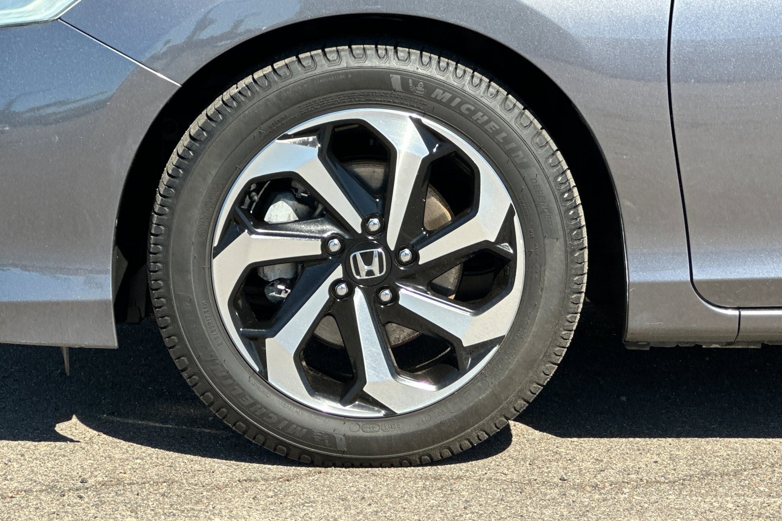 Used 2017 Honda Accord EX image 23