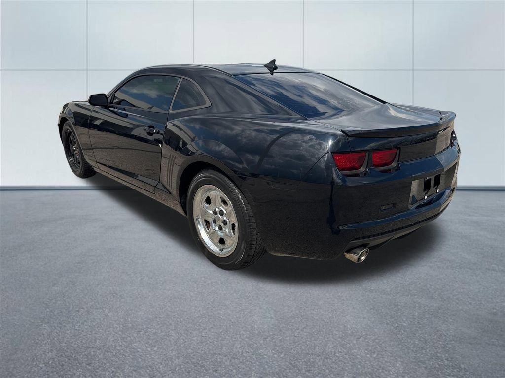 Used 2013 Chevrolet Camaro LS image 3