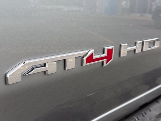 Used 2024 GMC Sierra 2500 AT4 AWD/4WD image 8