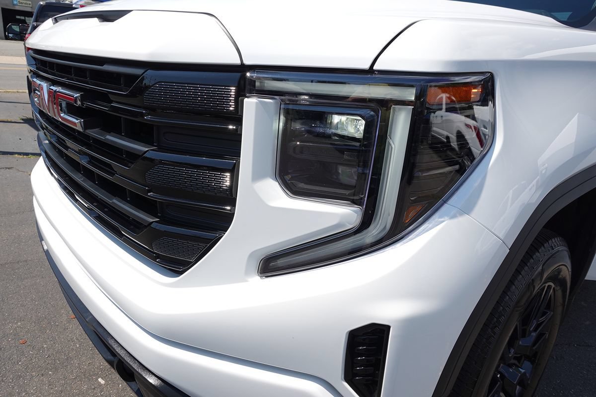 Used 2025 GMC Sierra 1500 Elevation AWD/4WD image 63
