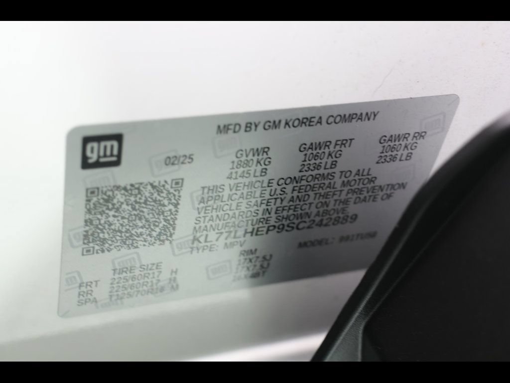 Certified 2025 Chevrolet Trax LT w/ LT Convenience Package FWD image 28