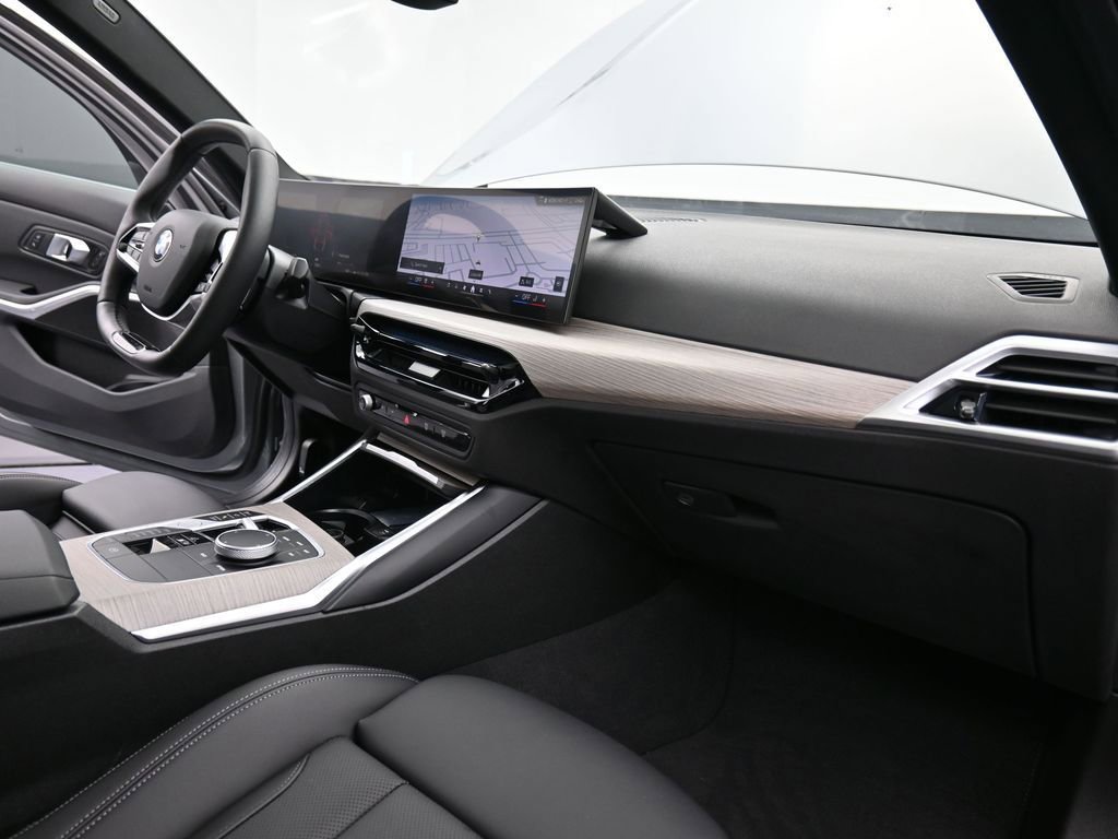 Used 2025 BMW 330i xDrive Sedan image 19