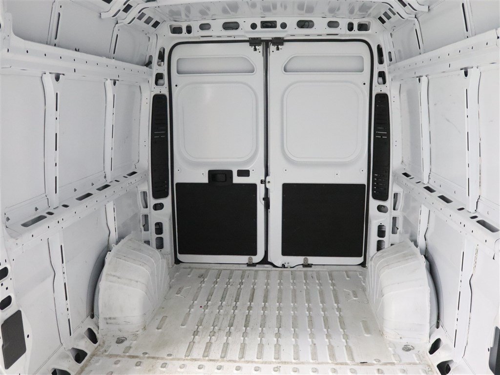 Used 2025 RAM ProMaster 2500 w/ Convenience Group FWD image 21