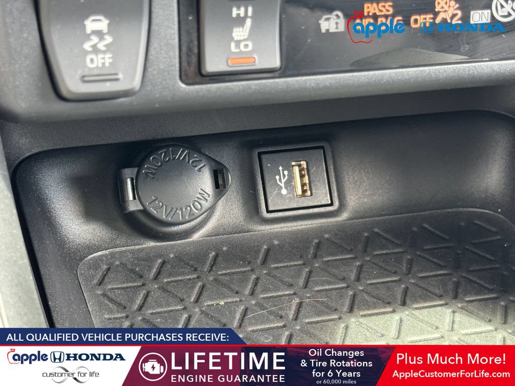 Used 2023 Toyota RAV4 XLE Premium AWD/4WD image 30