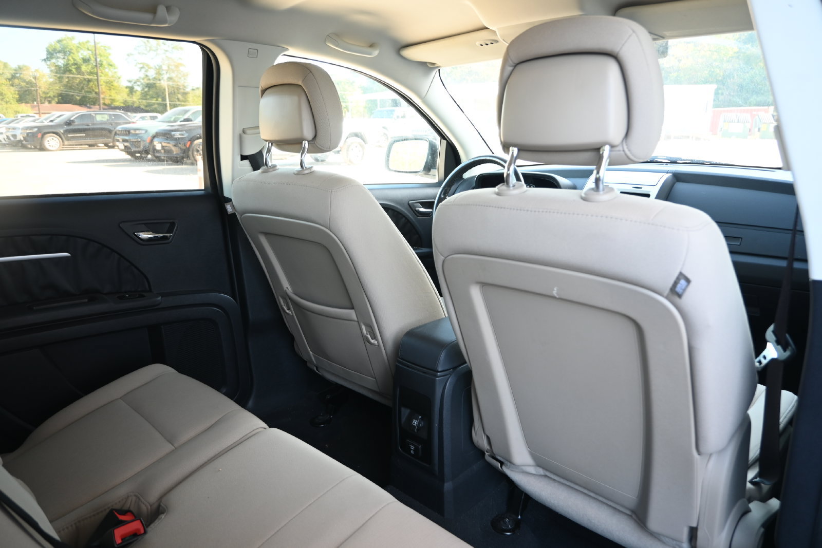 Used 2010 Dodge Journey SXT w/ Flexible Seating Group FWD image 26