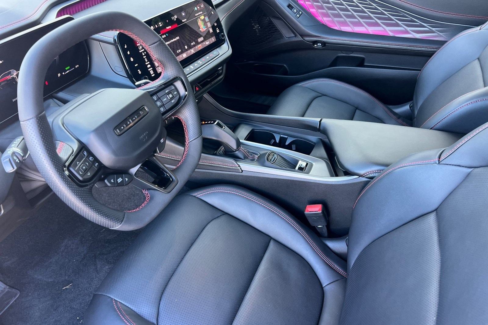 Used 2024 Dodge Charger R/T w/ Plus Group image 4