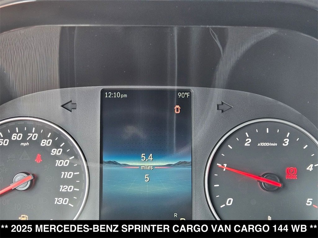 Used 2025 Mercedes-Benz Sprinter 2500 image 12