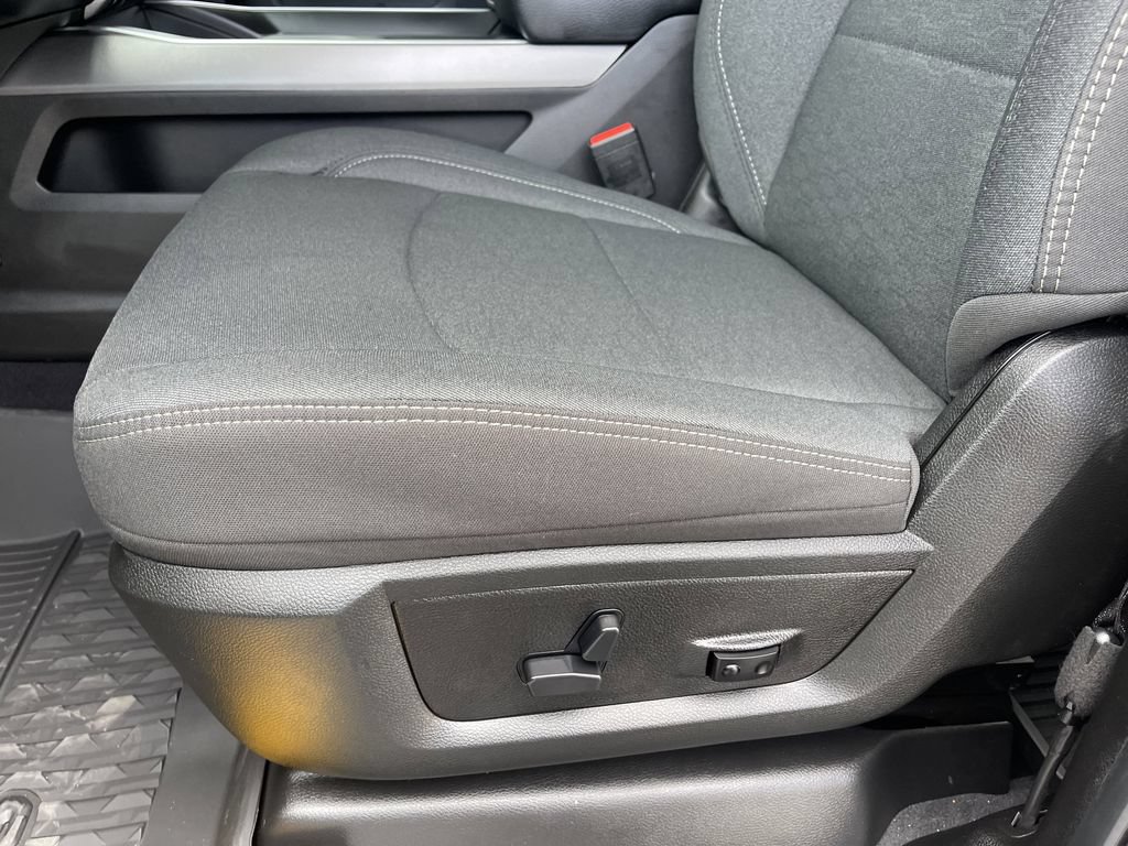New 2026 RAM 2500 Big Horn AWD/4WD image 15
