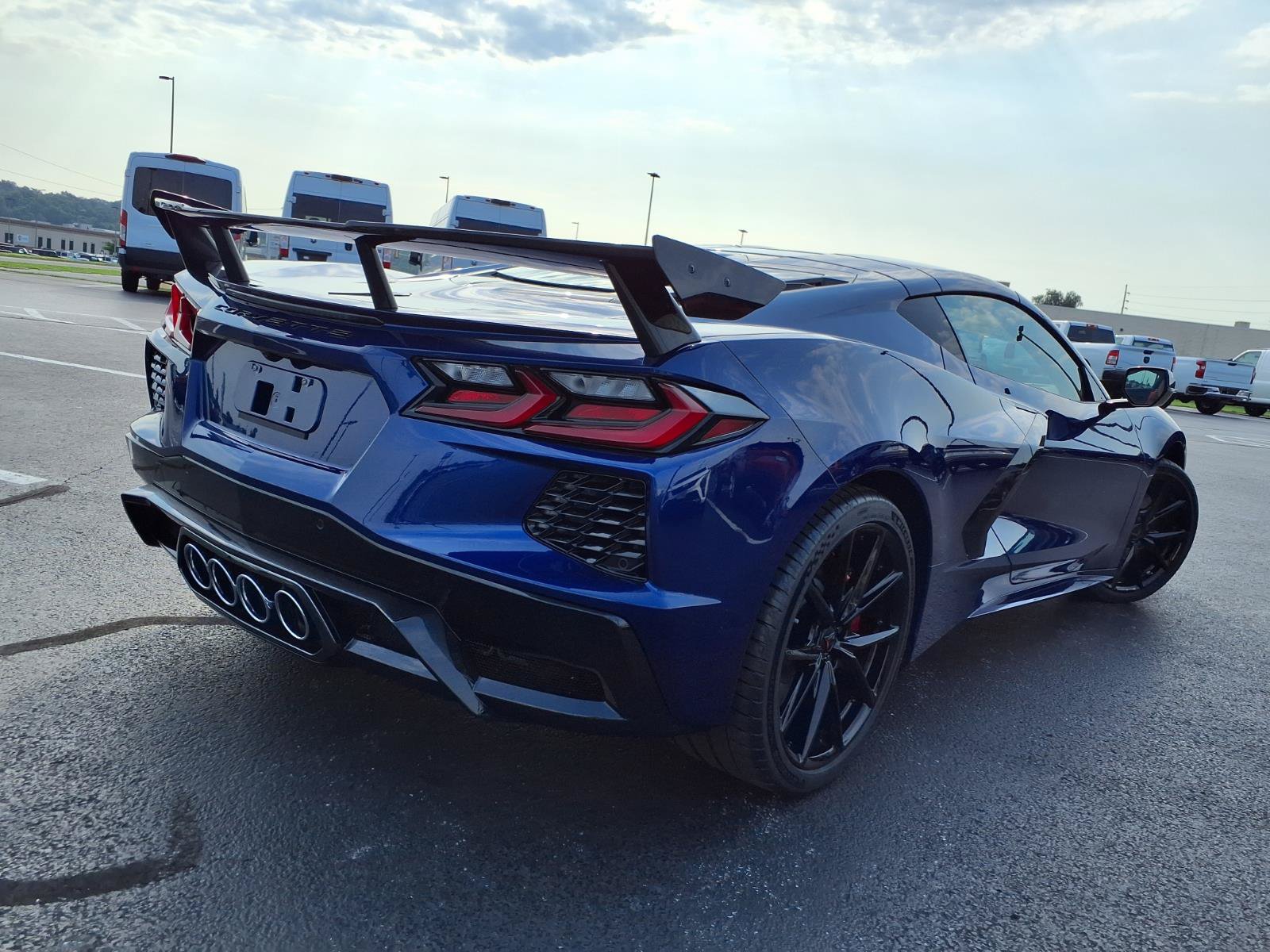 New 2027 Chevrolet Corvette Stingray Coupe w/ Z51 Performance Package RWD image 31