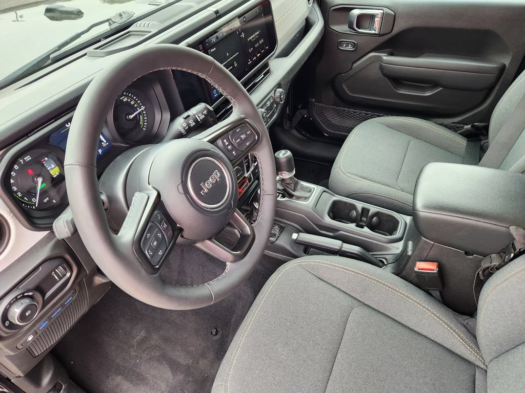 Used 2025 Jeep Wrangler Unlimited Sport S 4xe AWD/4WD image 7