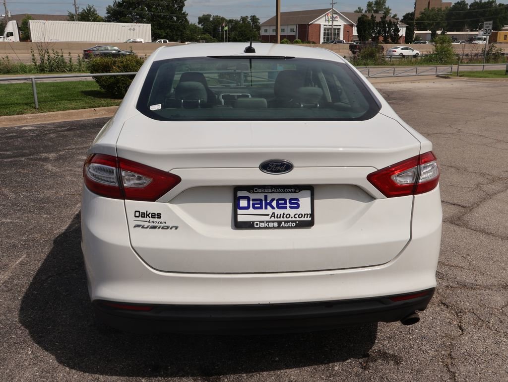 Used 2016 Ford Fusion S FWD image 32