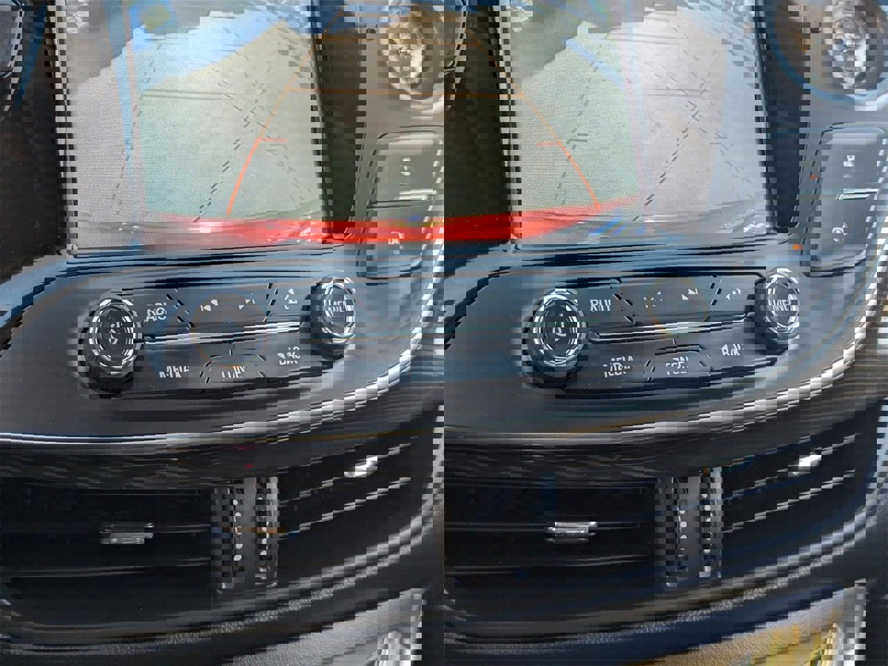 Used 2019 Buick Envision Essence image 26