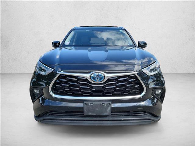 Used 2020 Toyota Highlander Limited FWD image 2