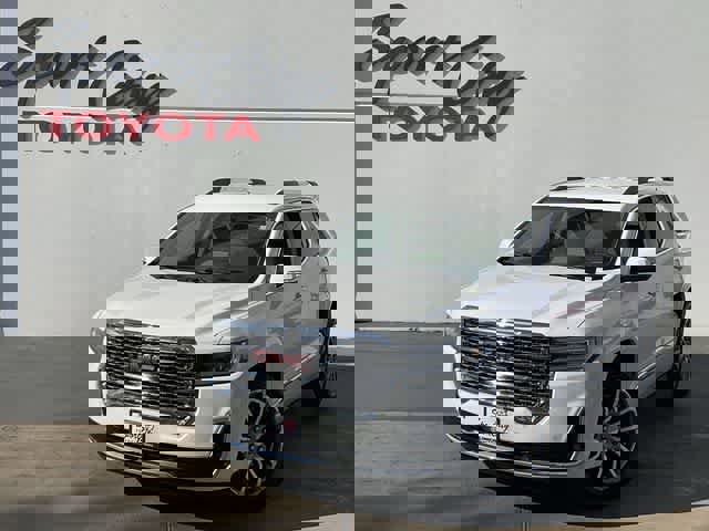 Used 2023 GMC Acadia Denali image 1