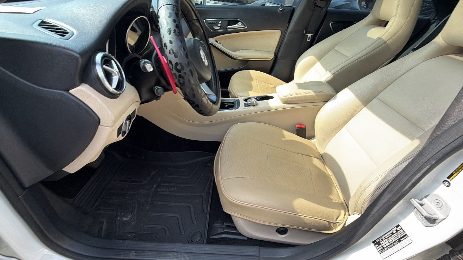 Used 2017 Mercedes-Benz CLA 250 image 16