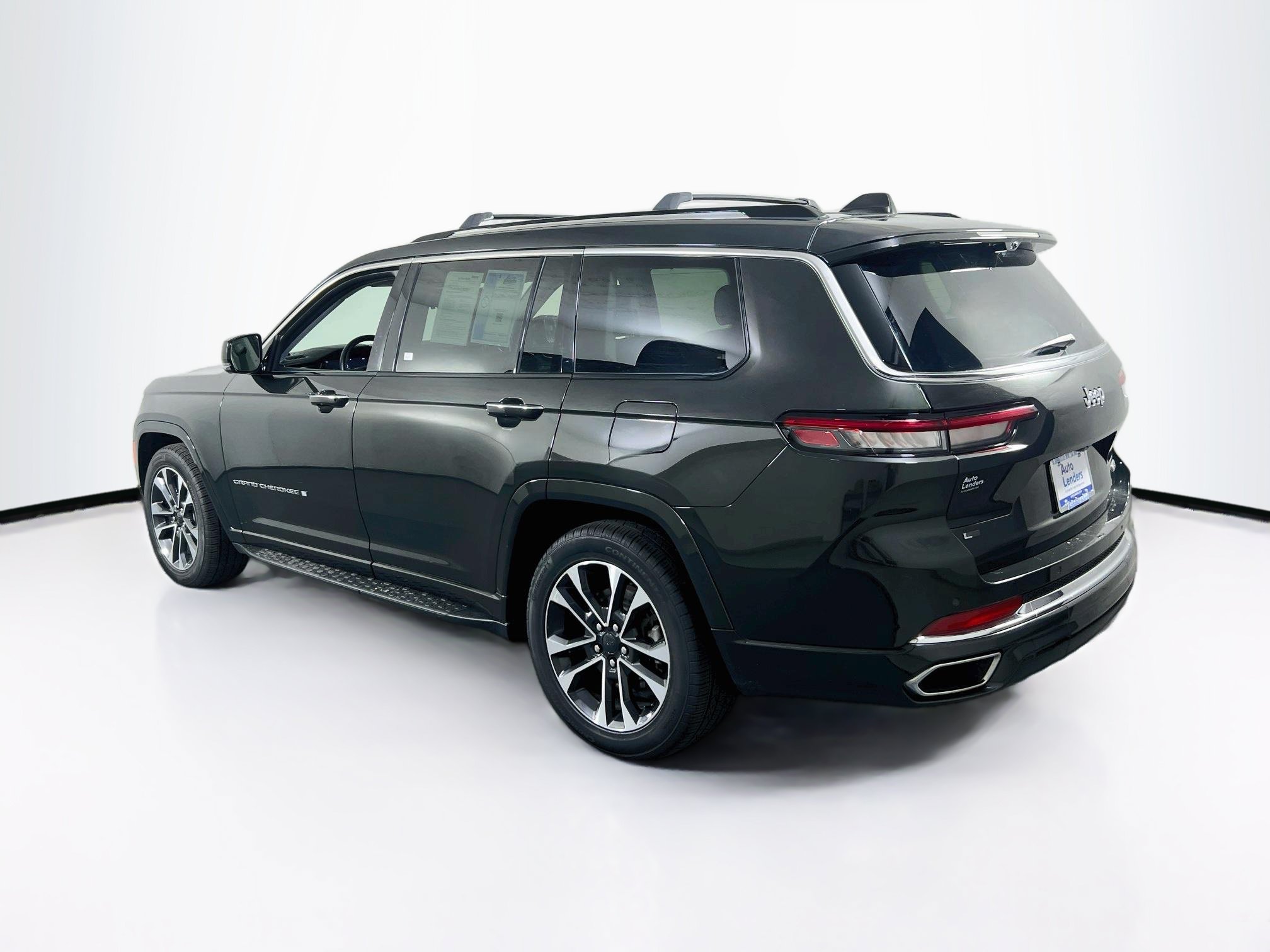 Used 2022 Jeep Grand Cherokee L Overland w/ Advanced Protech Group III AWD/4WD image 7