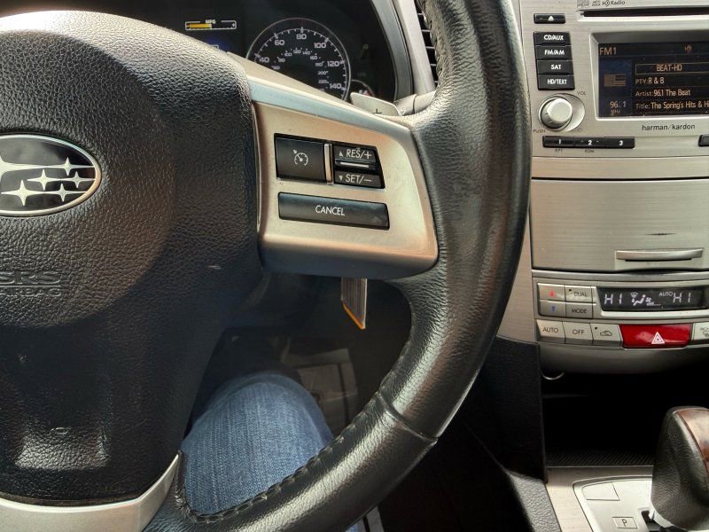 Used 2014 Subaru Legacy 2.5i Limited image 16